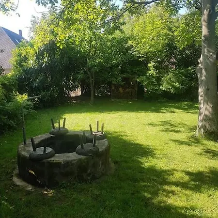 Nádtetős Ház Gyenesdiáson A Vízpart Közelében * Gyenesdiás